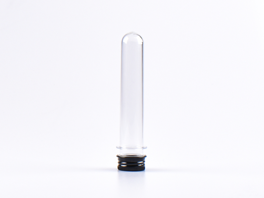 dekorative-kunststoff-roehrchen-basteln